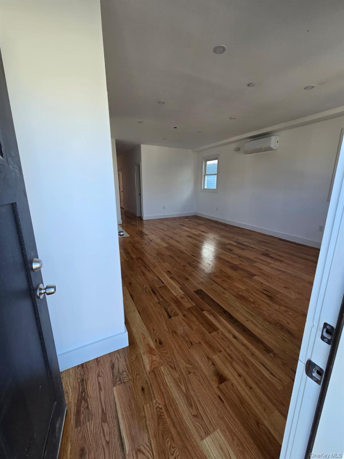 Single Family Beach 45 St  Queens, NY 11691, MLS-915062-9