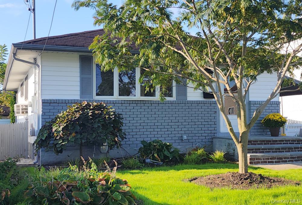 Single Family Kentucky  Nassau County, NY 11758, MLS-915077-2