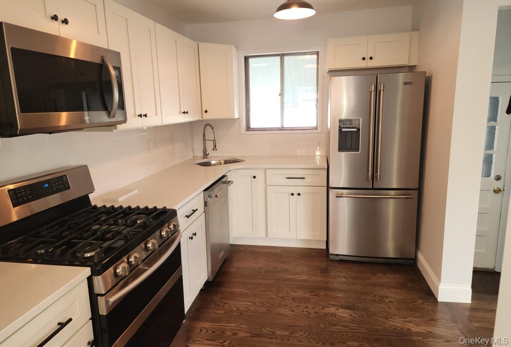 Single Family Kentucky  Nassau County, NY 11758, MLS-915077-6