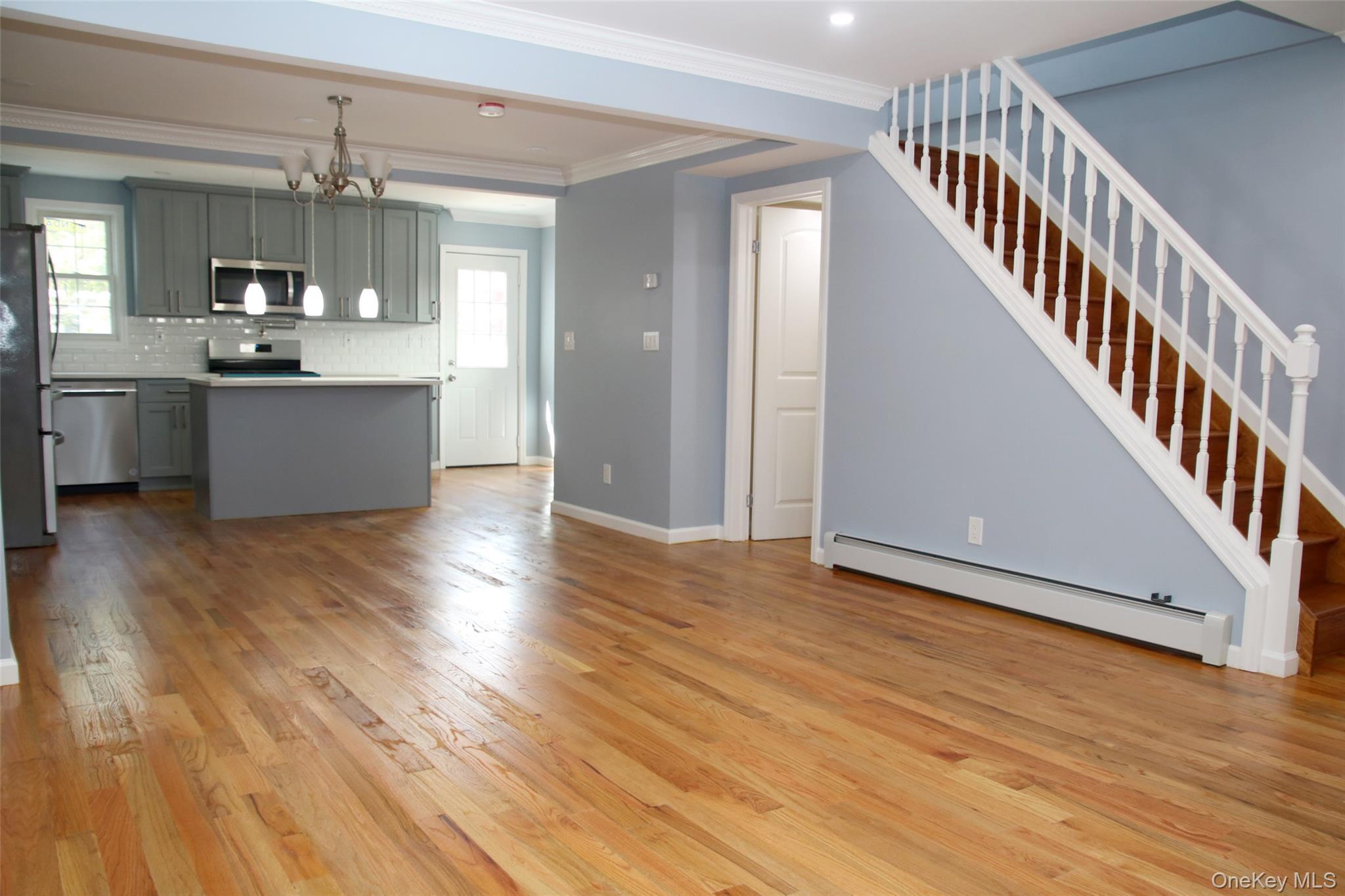 Single Family 94th St  Brooklyn, NY 11236, MLS-915082-4