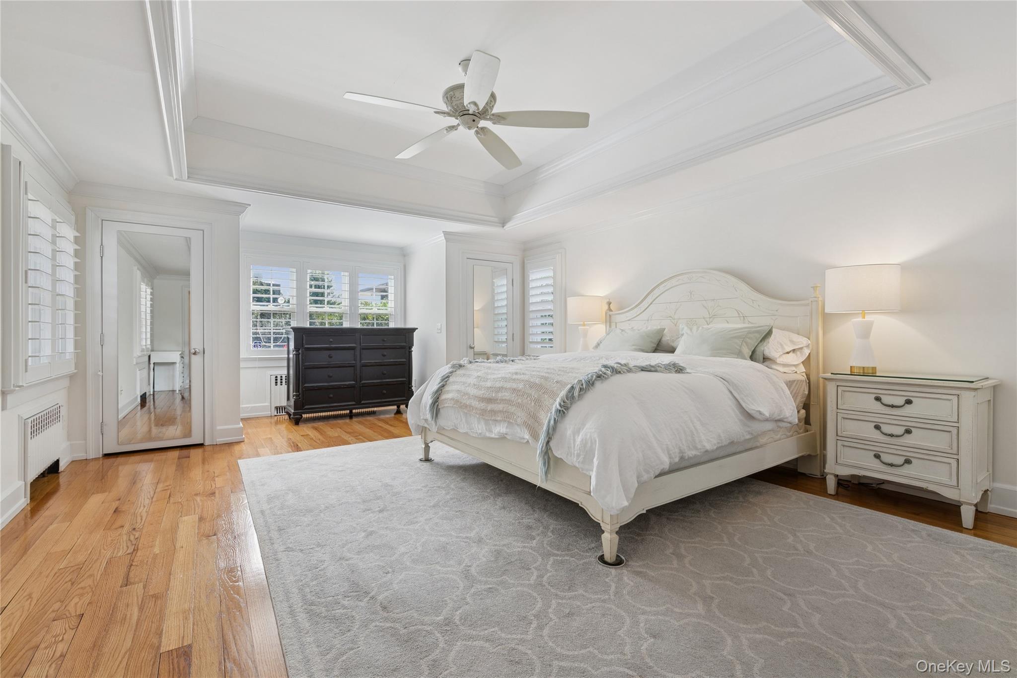 Single Family Main Suffolk County, NY 11978, MLS-915095-21