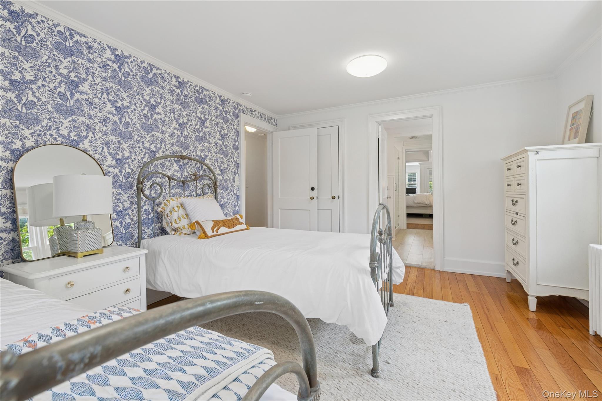 Single Family Main Suffolk County, NY 11978, MLS-915095-25