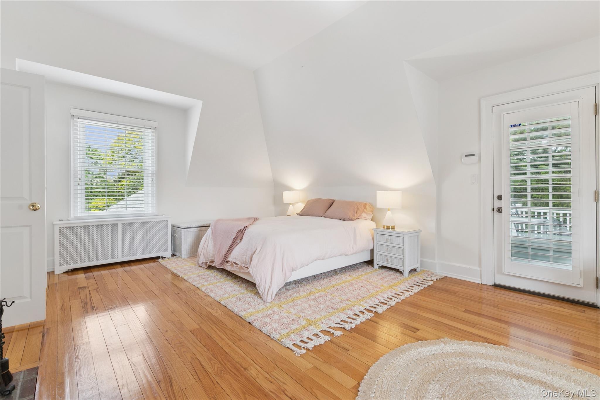 Single Family Main Suffolk County, NY 11978, MLS-915095-28