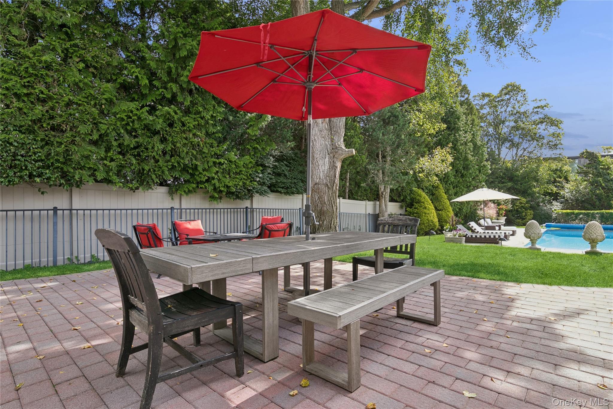 Single Family Main Suffolk County, NY 11978, MLS-915095-29