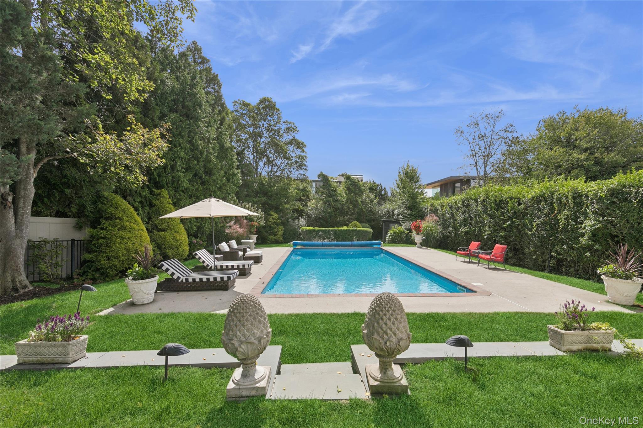 Single Family Main Suffolk County, NY 11978, MLS-915095-30