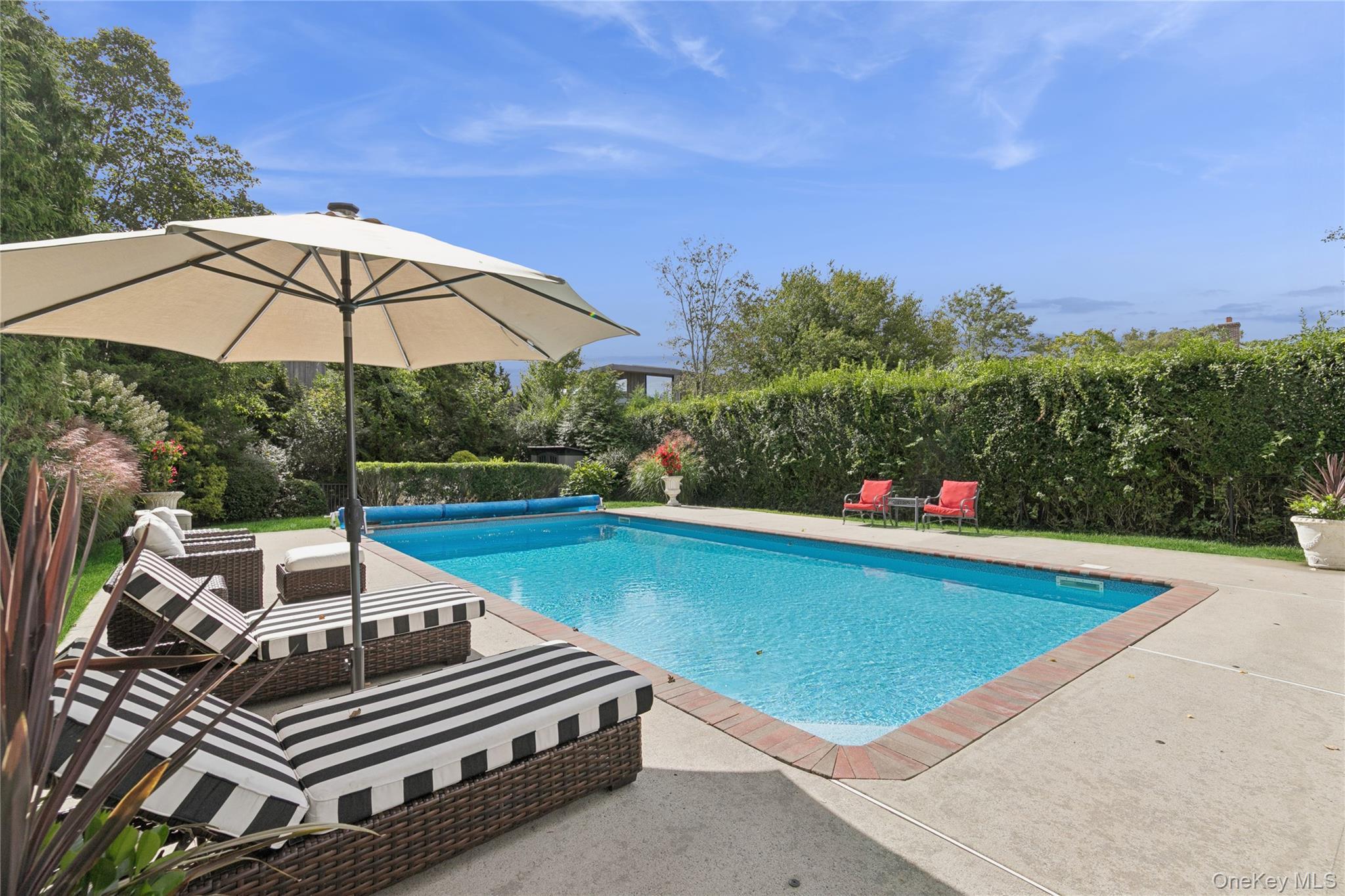 Single Family Main  Suffolk County, NY 11978, MLS-915095-31