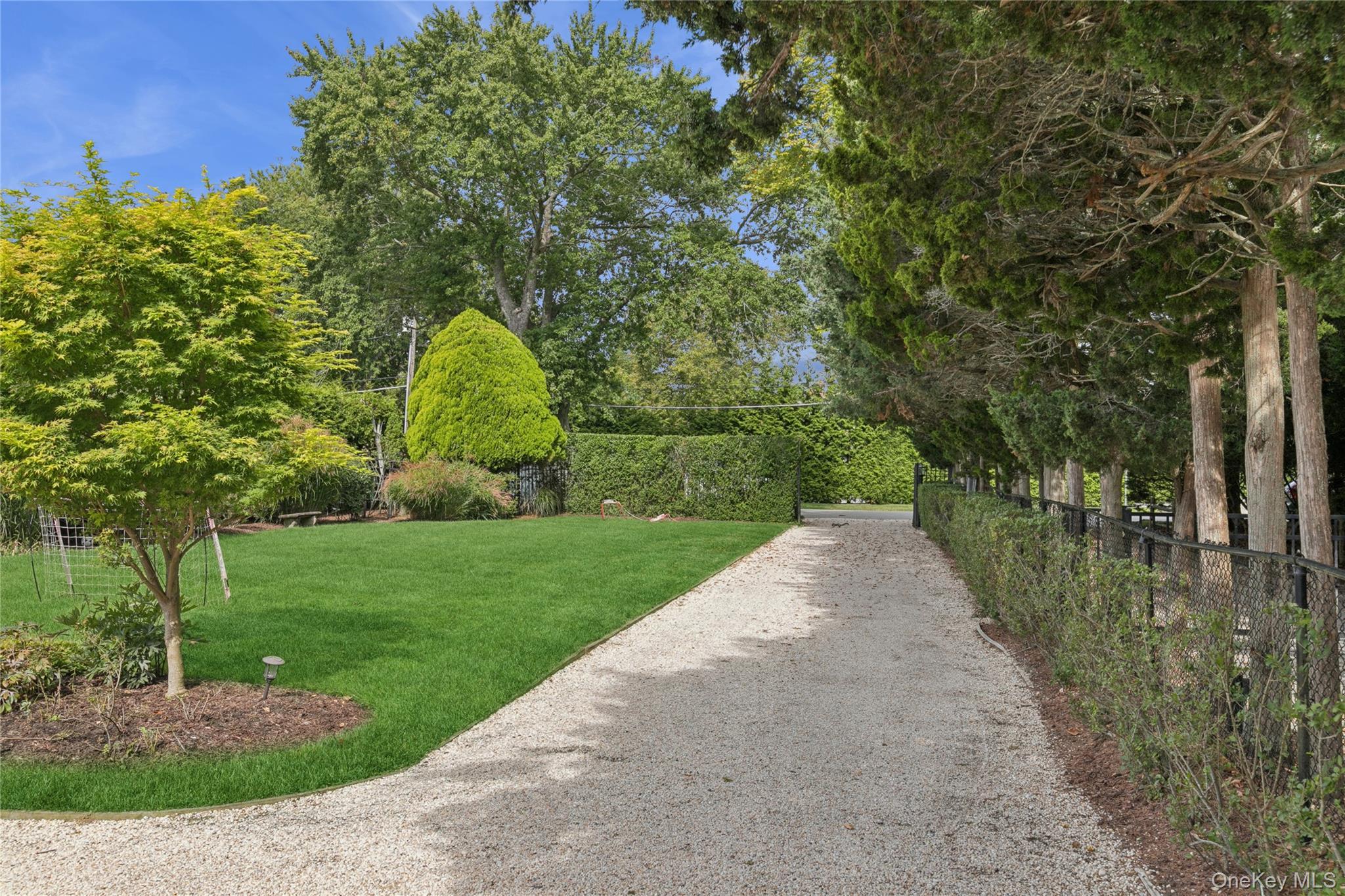 Single Family Main Suffolk County, NY 11978, MLS-915095-5