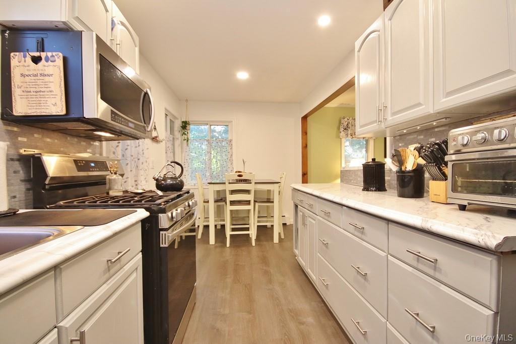 Single Family Richmond  Westchester County, NY 10567, MLS-915096-11