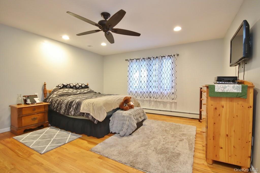 Single Family Richmond  Westchester County, NY 10567, MLS-915096-16