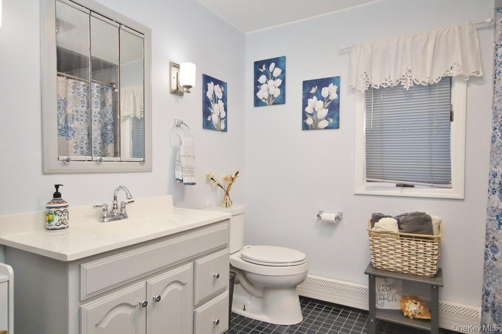 Single Family Richmond  Westchester County, NY 10567, MLS-915096-26