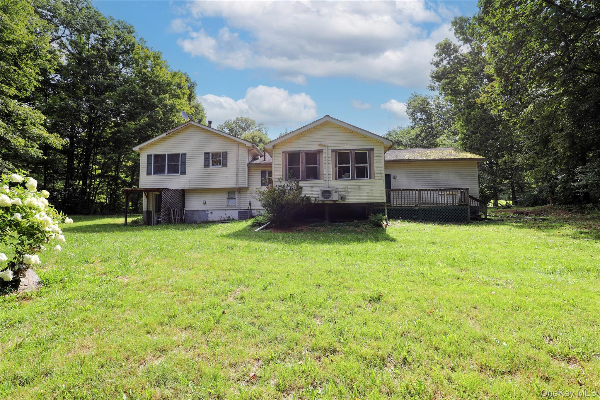 Single Family Roxanne Ulster County, NY 12528, MLS-915112-17