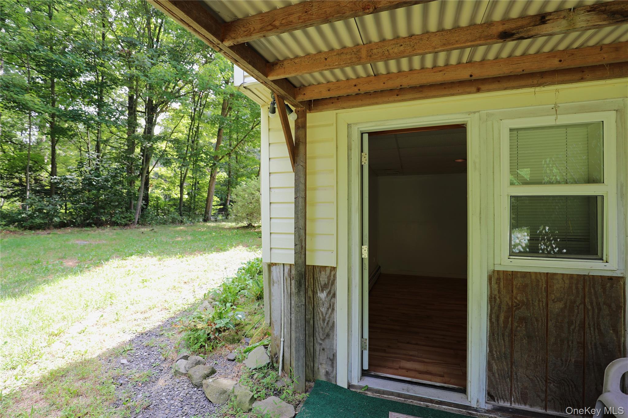 Single Family Roxanne Ulster County, NY 12528, MLS-915112-9