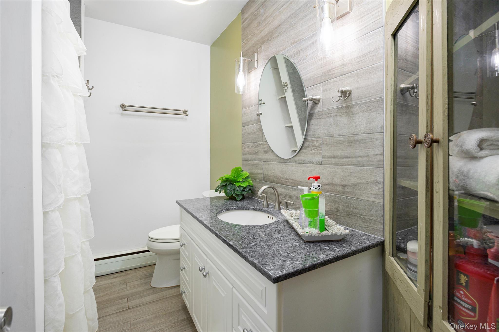 Single Family Lenart Dutchess County, NY 12533, MLS-915115-12