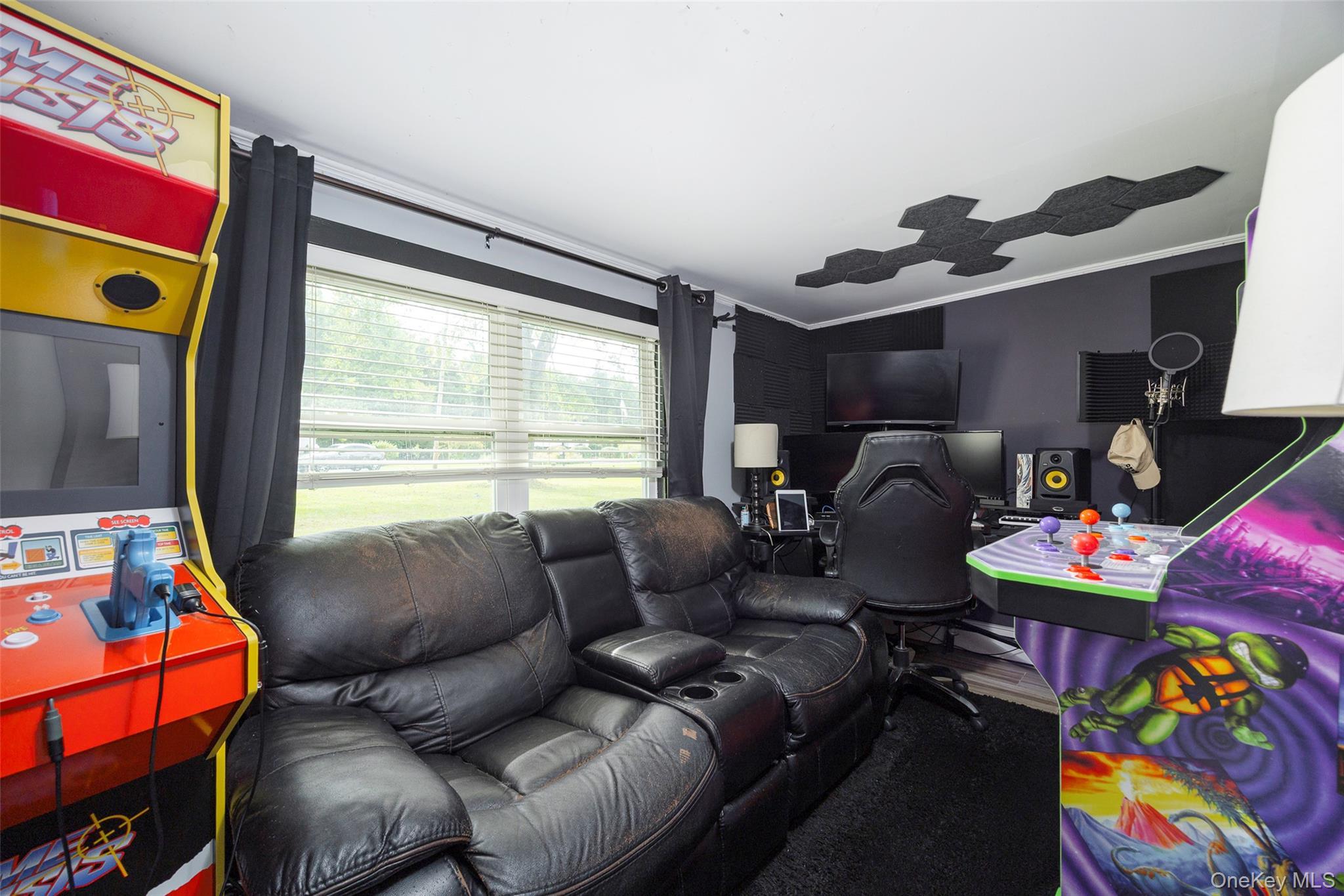 Single Family Lenart Dutchess County, NY 12533, MLS-915115-18