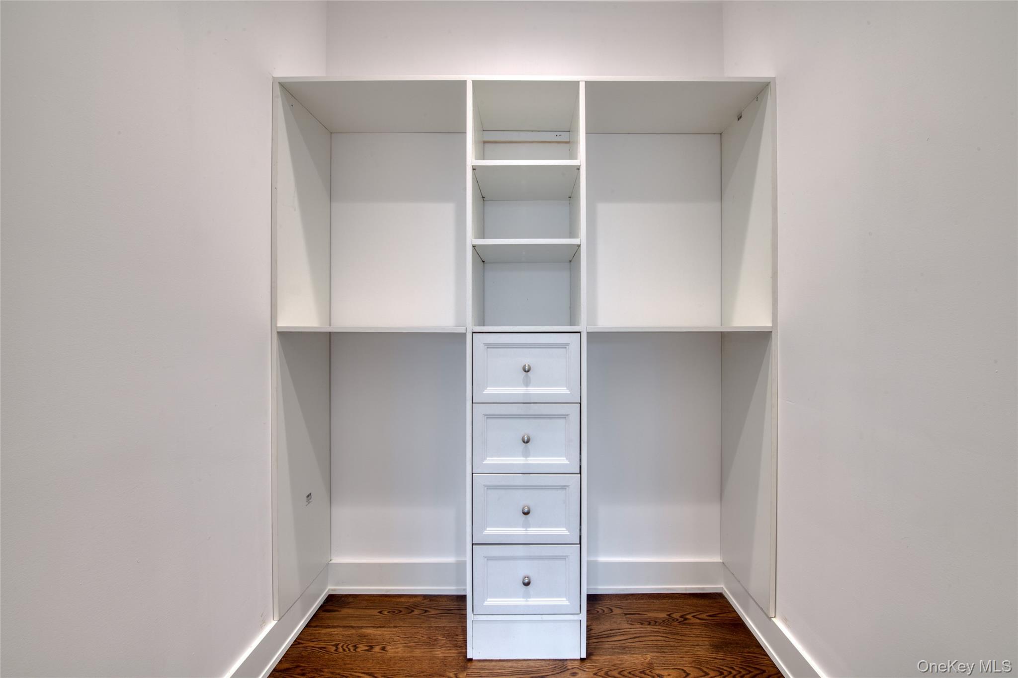 Single Family Maple Suffolk County, NY 11944, MLS-915141-26