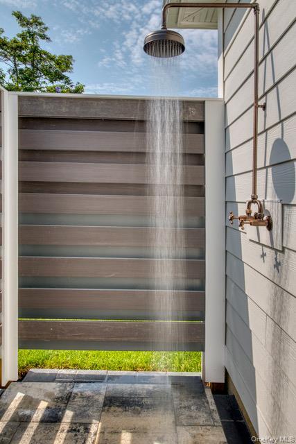 Single Family Maple Suffolk County, NY 11944, MLS-915141-41