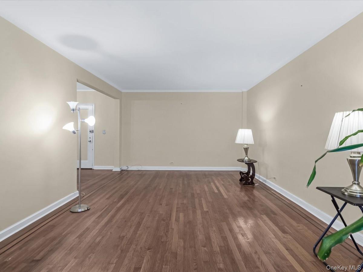 Coop 73rd  Queens, NY 11375, MLS-915176-10