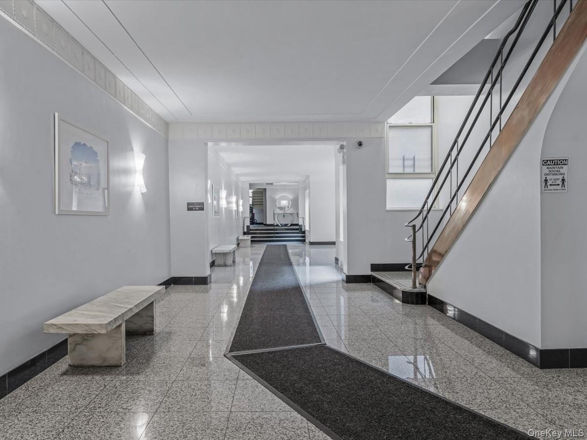 Coop 73rd  Queens, NY 11375, MLS-915176-4