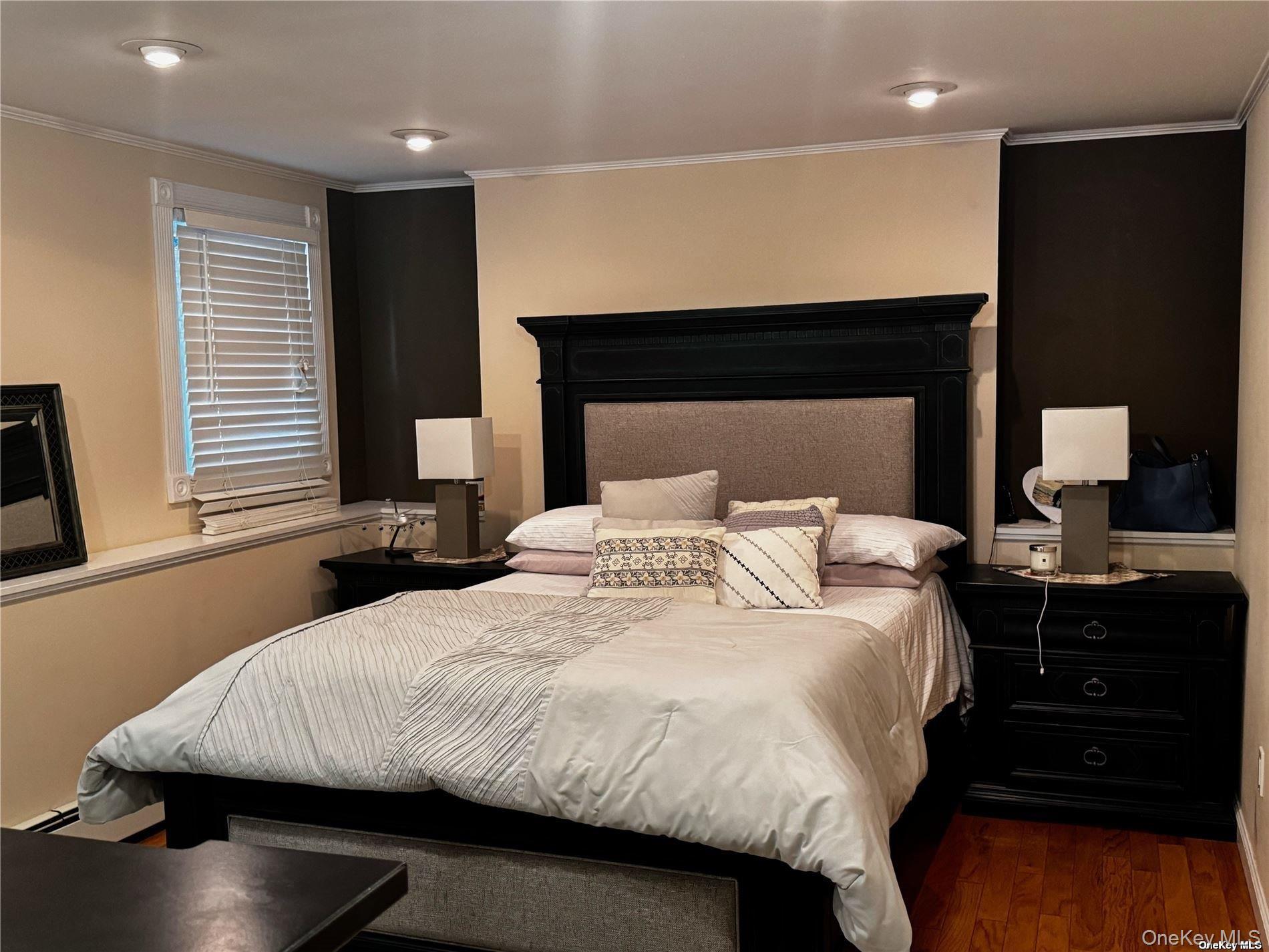 Single Family Deamer  Suffolk County, NY 11746, MLS-915187-12