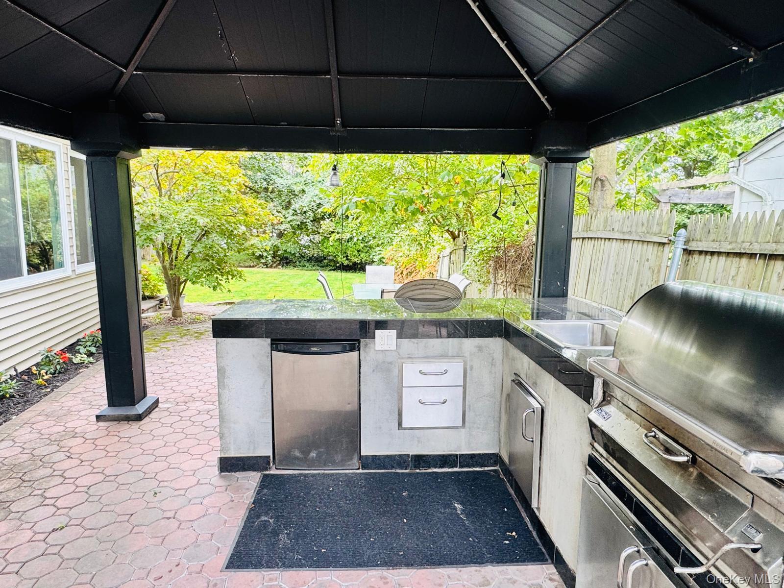 Single Family Deamer  Suffolk County, NY 11746, MLS-915187-27