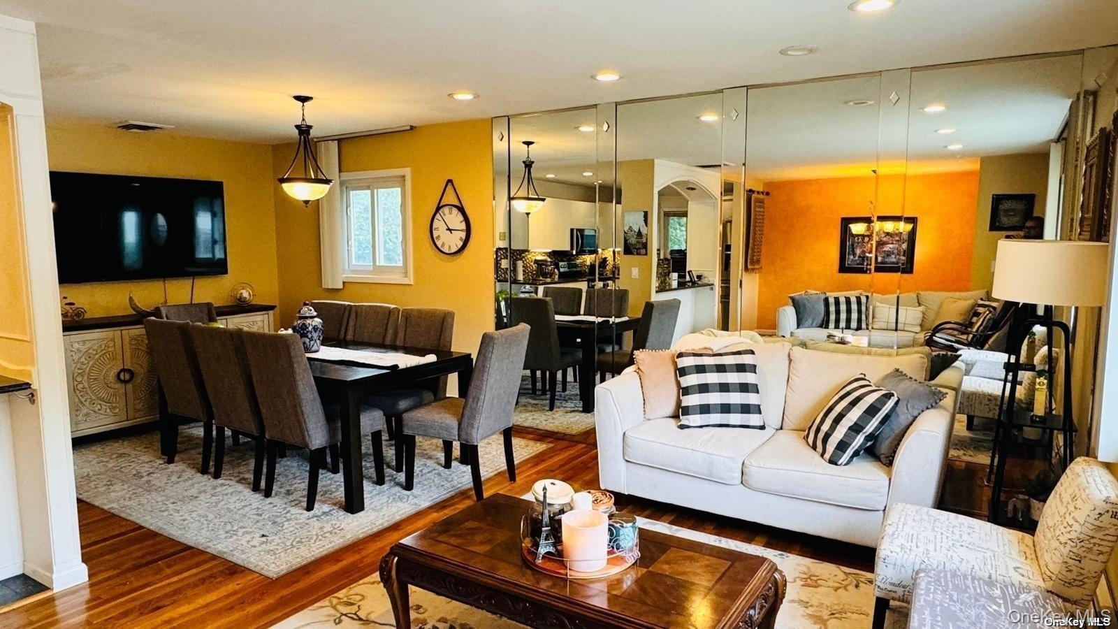 Single Family Deamer  Suffolk County, NY 11746, MLS-915187-9