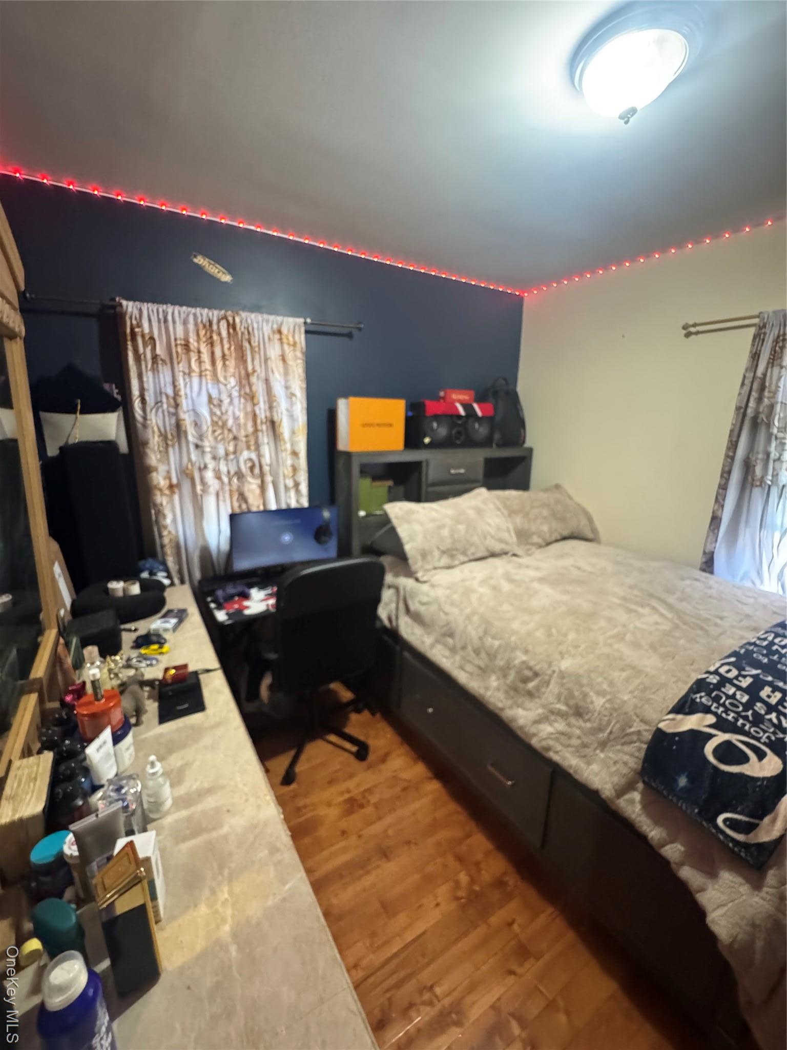 Single Family St  Queens, NY 11436, MLS-915190-11