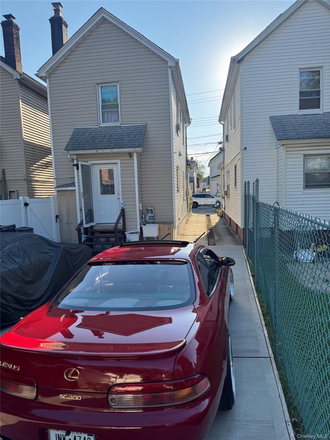Single Family St  Queens, NY 11436, MLS-915190-3