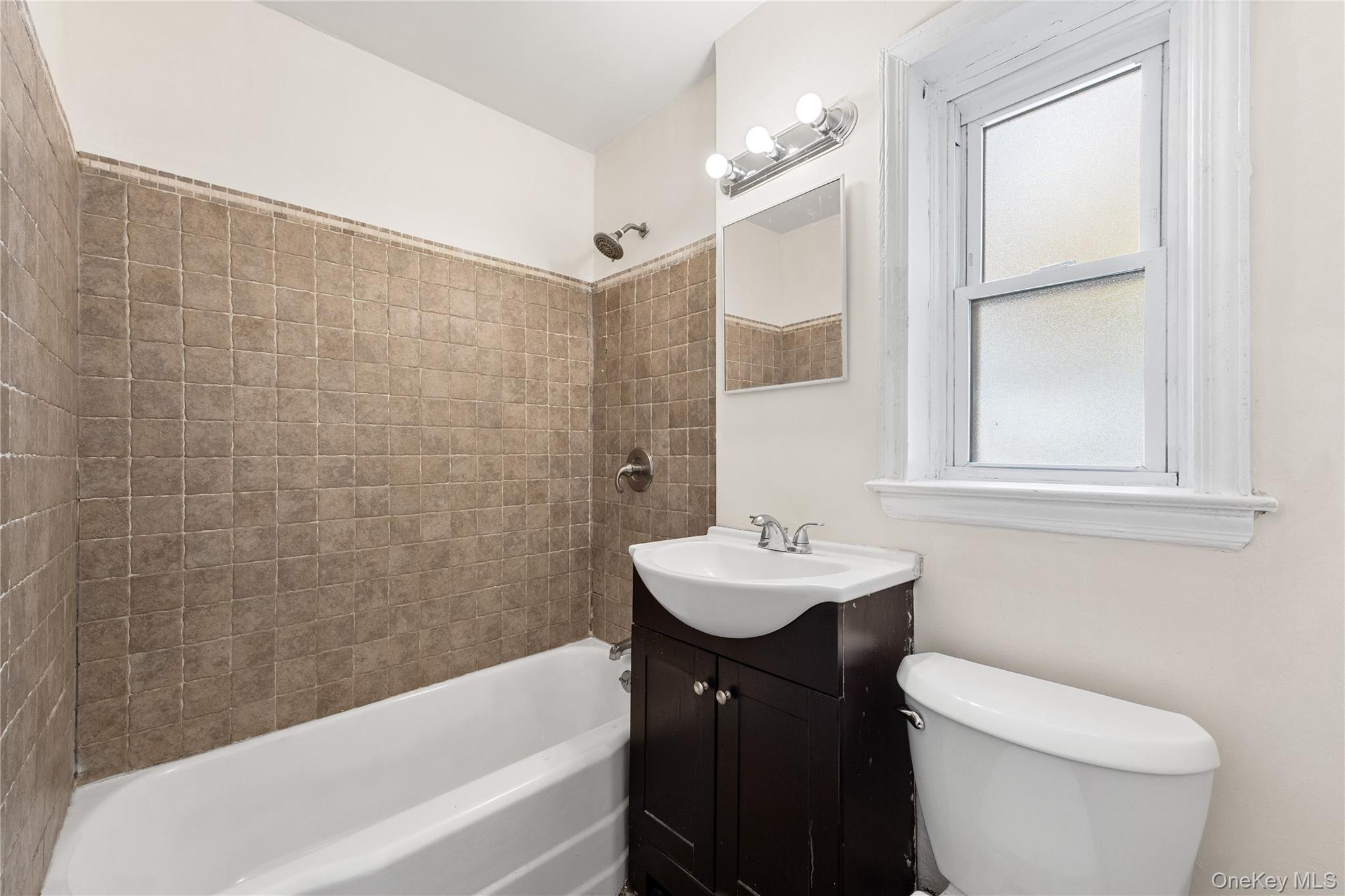 Single Family 215th  Queens, NY 11361, MLS-915247-7