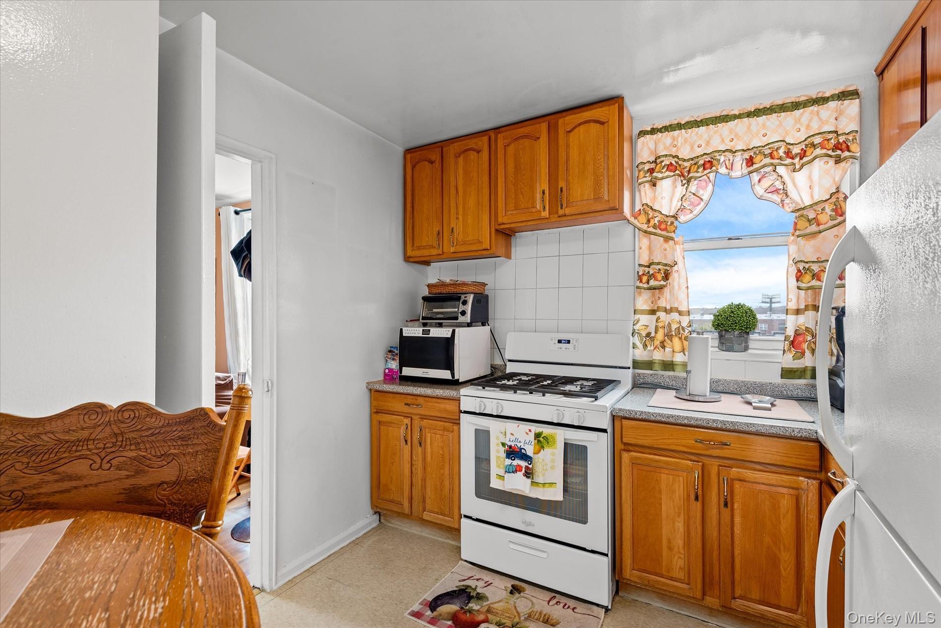 Coop Broadway  Queens, NY 11377, MLS-915259-12