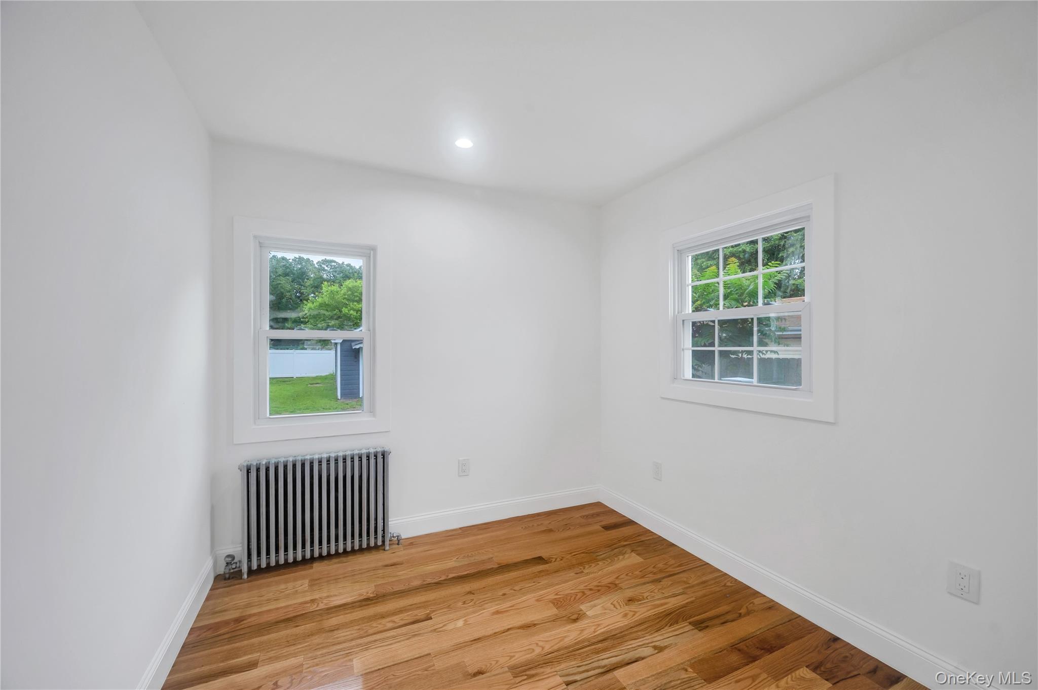 Single Family Pinetree  Suffolk County, NY 11967, MLS-915292-13