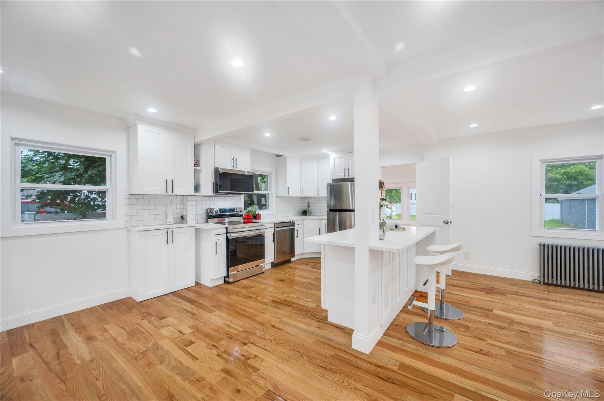 Single Family Pinetree  Suffolk County, NY 11967, MLS-915292-7