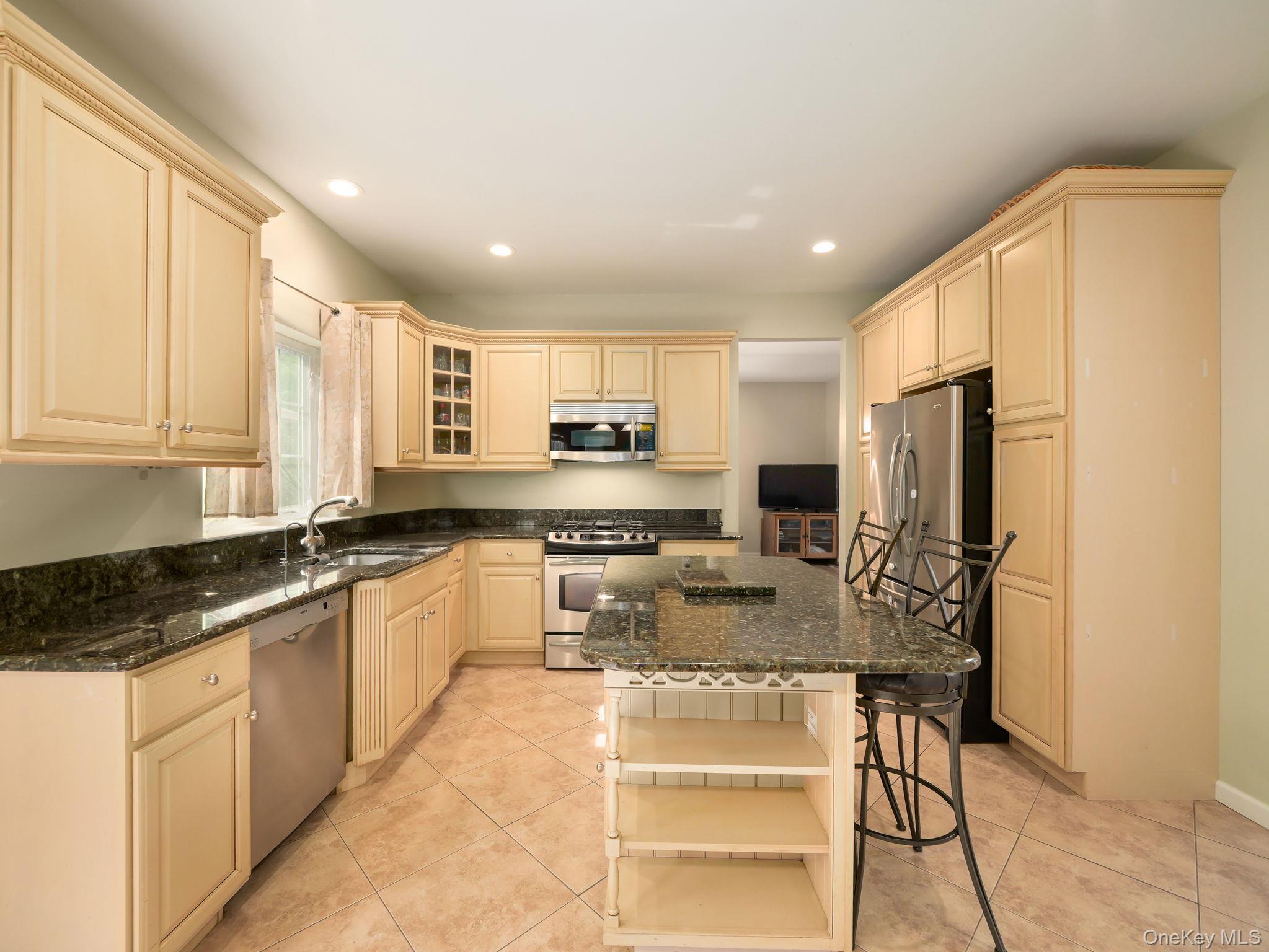 Single Family Red Maple  Orange County, NY 12553, MLS-915337-6