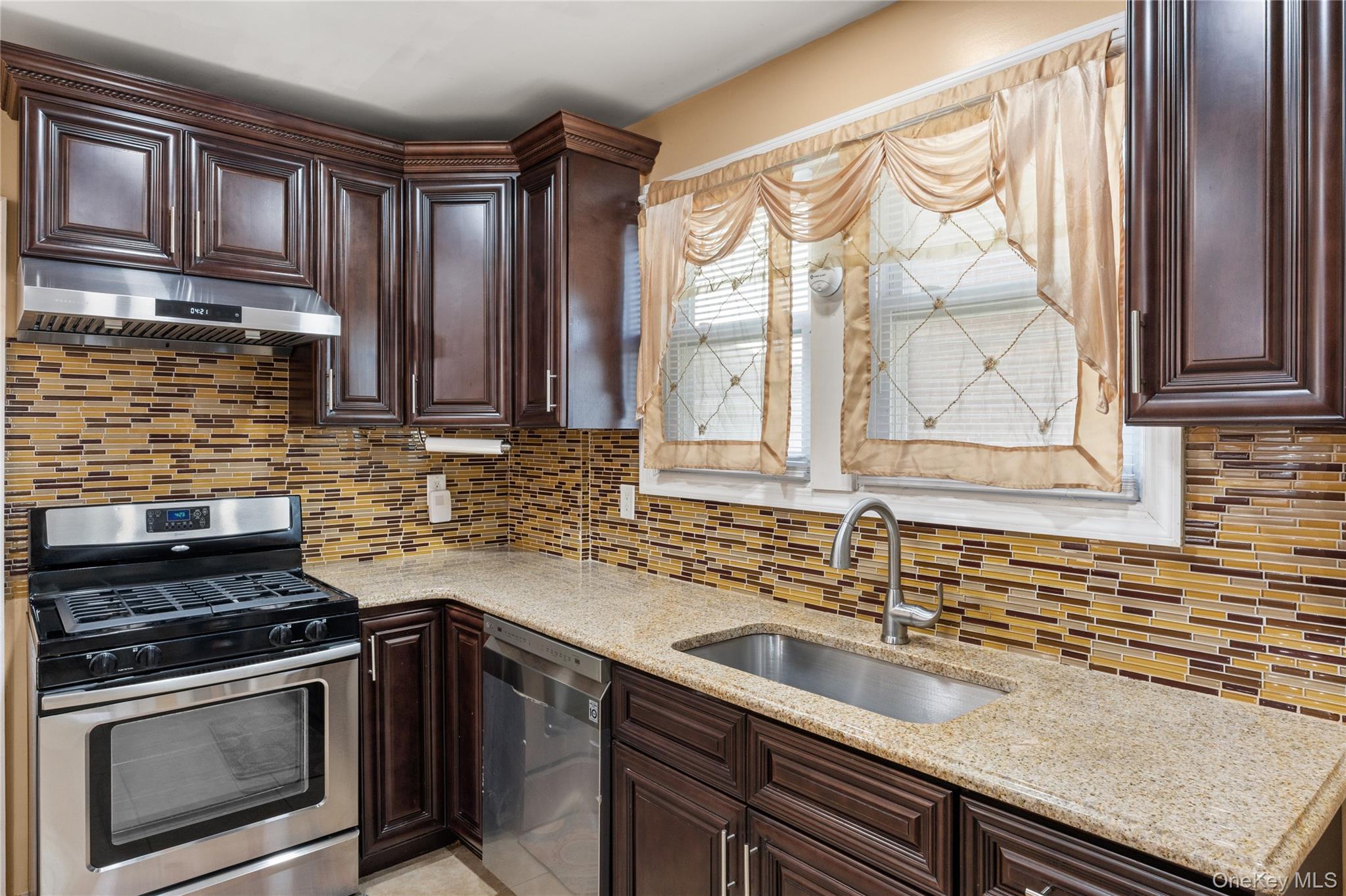 Single Family Vermont  Nassau County, NY 11550, MLS-915344-13