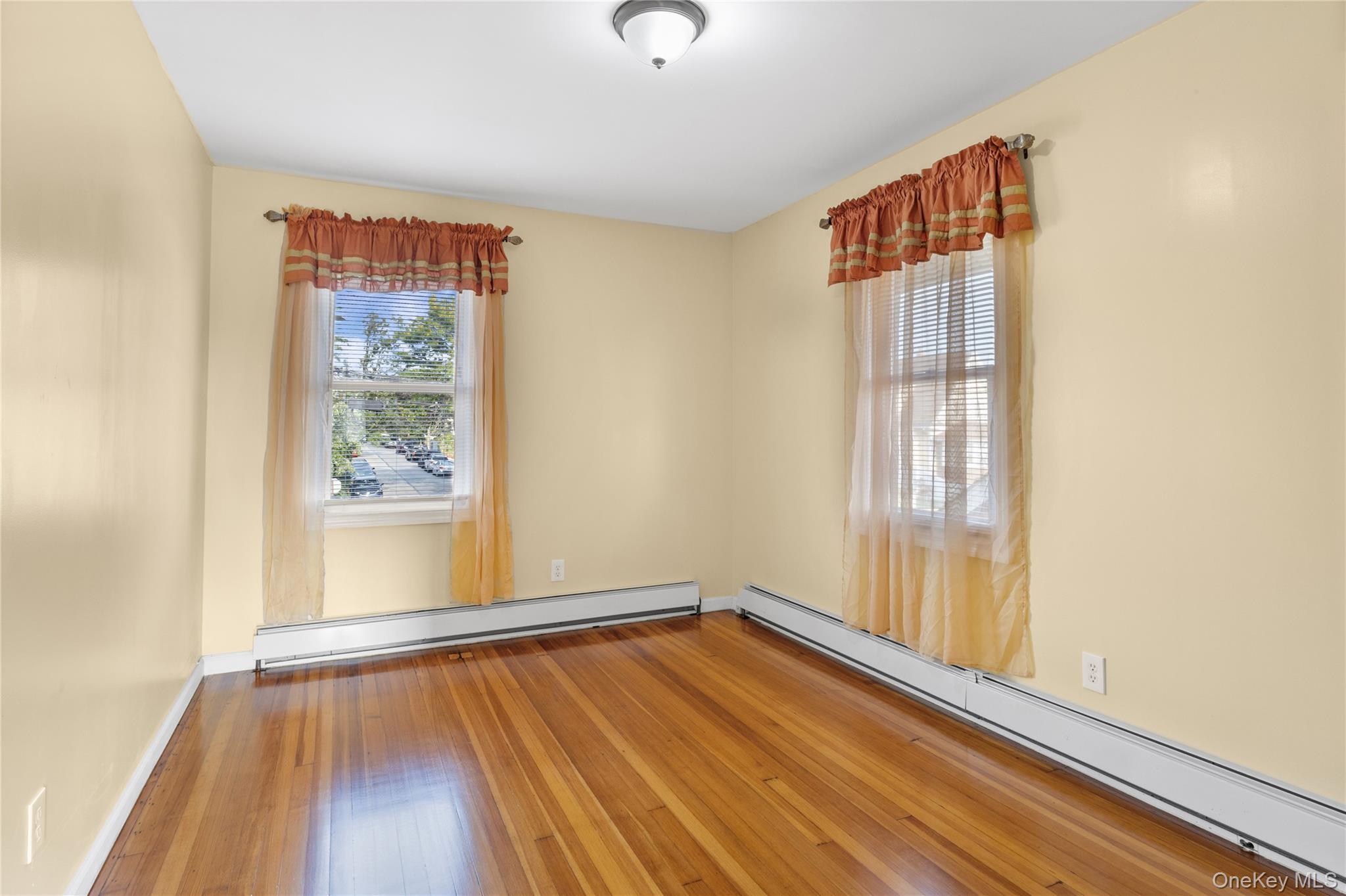 Single Family Vermont  Nassau County, NY 11550, MLS-915344-18