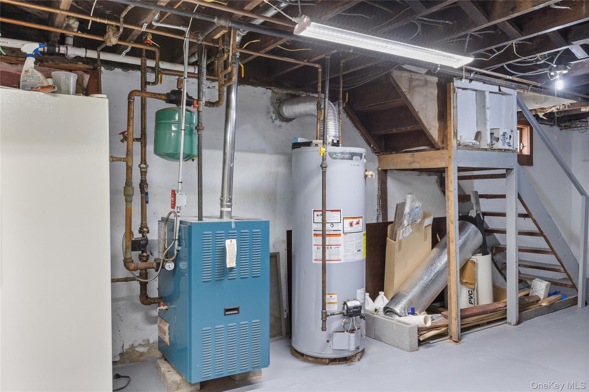 Single Family Vermont  Nassau County, NY 11550, MLS-915344-24