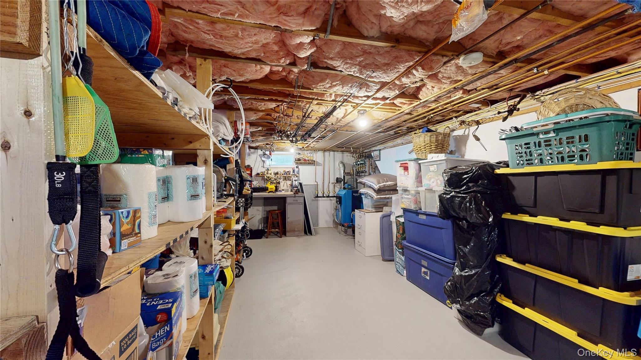 Single Family Linda Suffolk County, NY 11940, MLS-915346-28