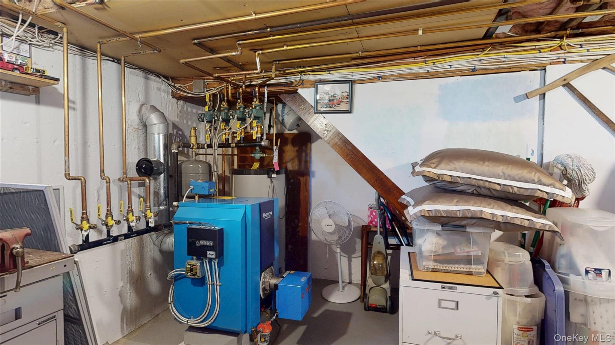 Single Family Linda Suffolk County, NY 11940, MLS-915346-29