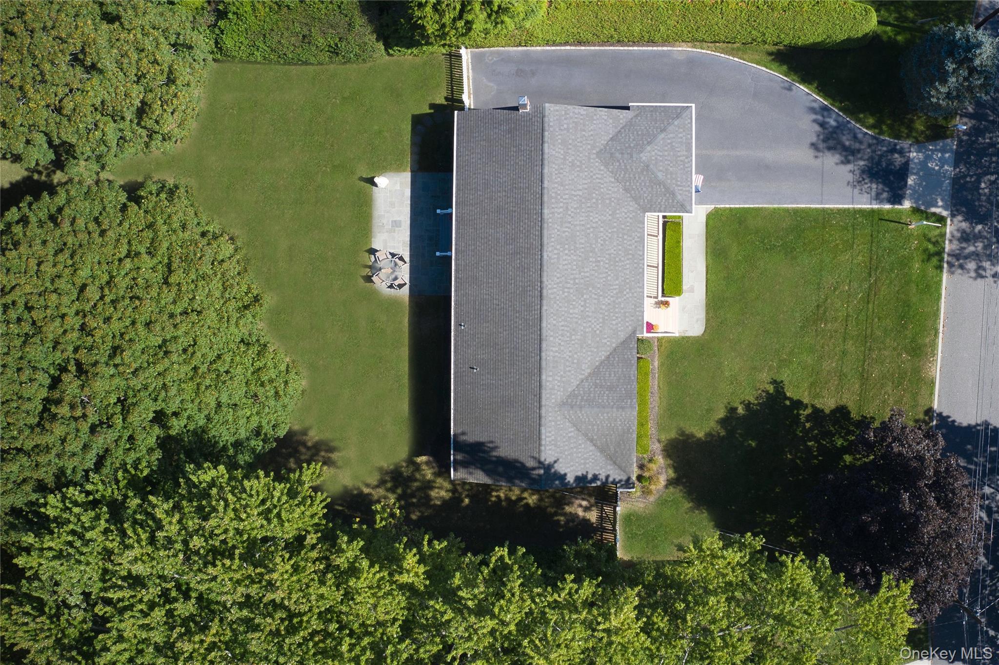 Single Family Linda Suffolk County, NY 11940, MLS-915346-30