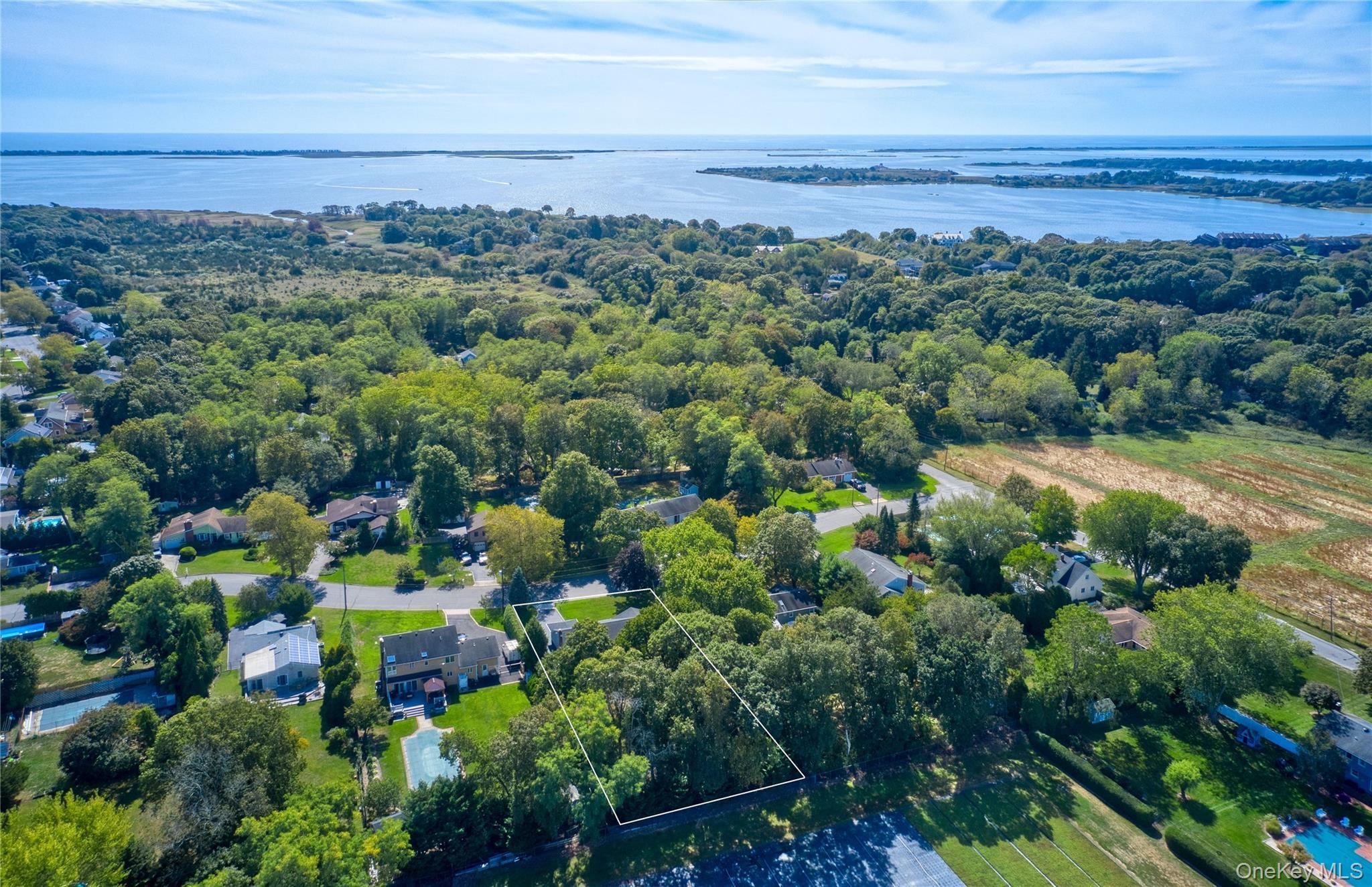 Single Family Linda Suffolk County, NY 11940, MLS-915346-34