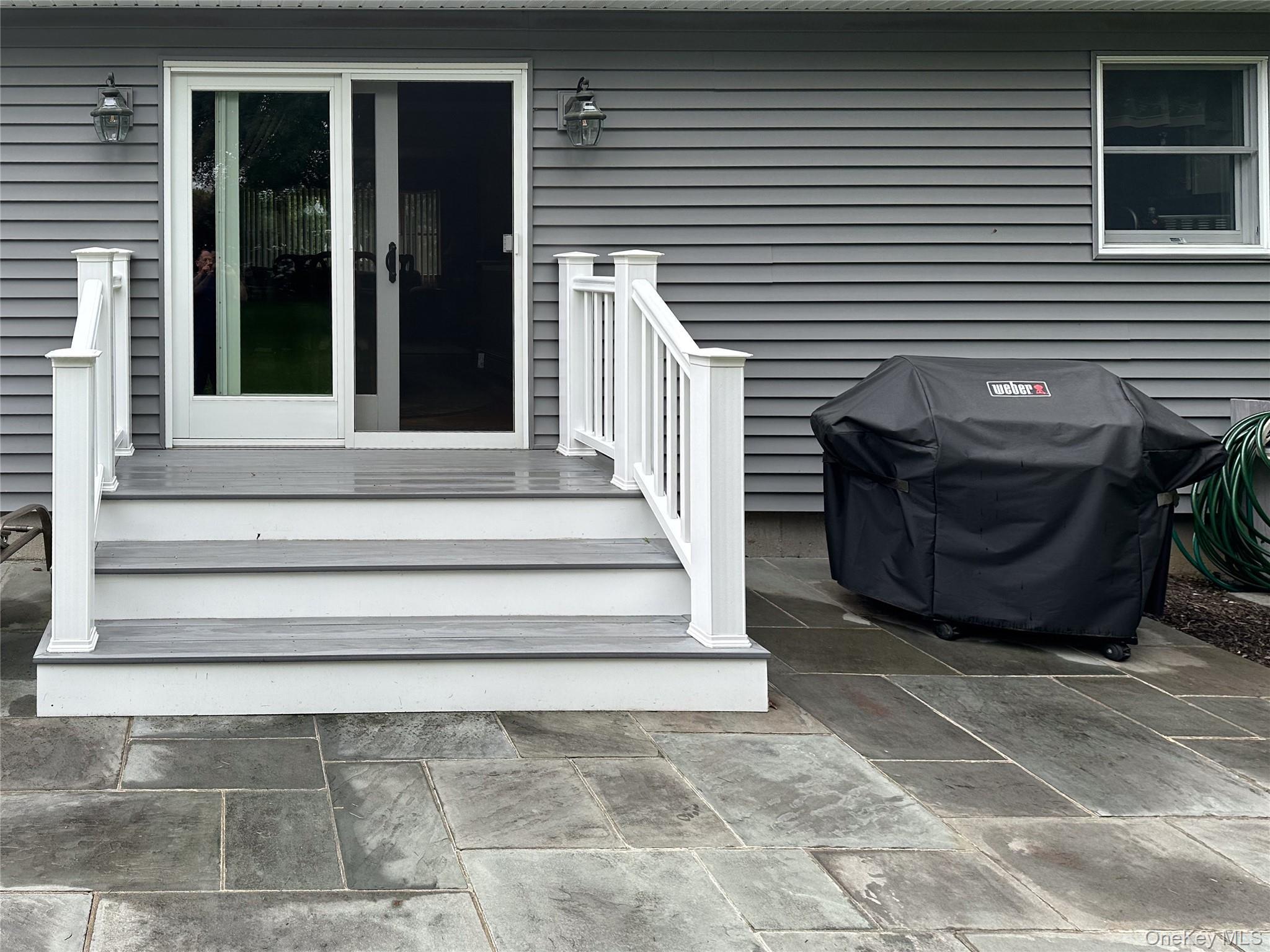 Single Family Linda Suffolk County, NY 11940, MLS-915346-35