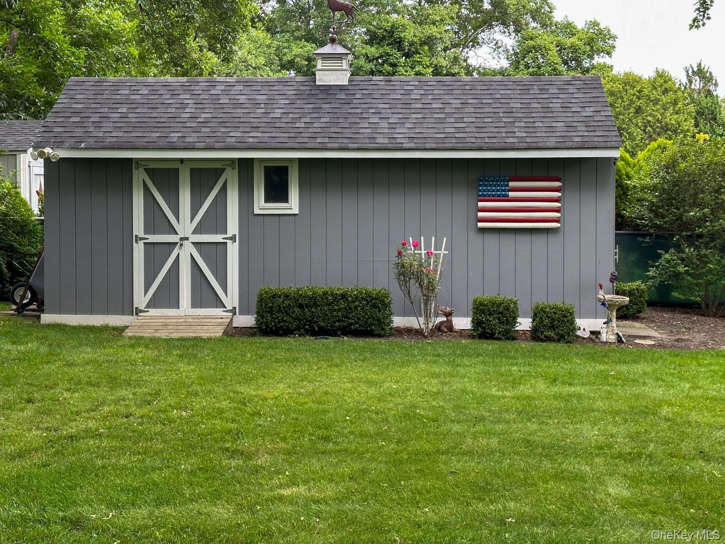 Single Family Linda Suffolk County, NY 11940, MLS-915346-37