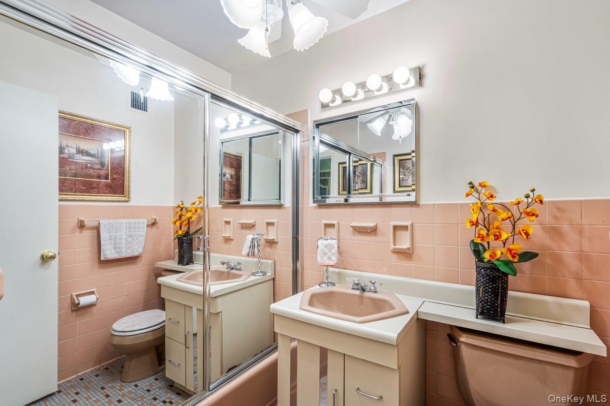 Coop Powells Cove  Queens, NY 11357, MLS-915359-24