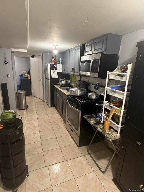 Single Family Grant  Brooklyn, NY 11208, MLS-915370-8