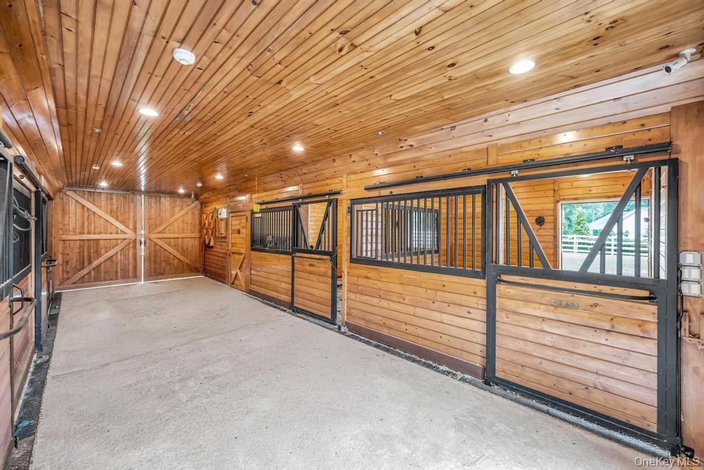 Single Family Oakside  Suffolk County, NY 11787, MLS-915379-30