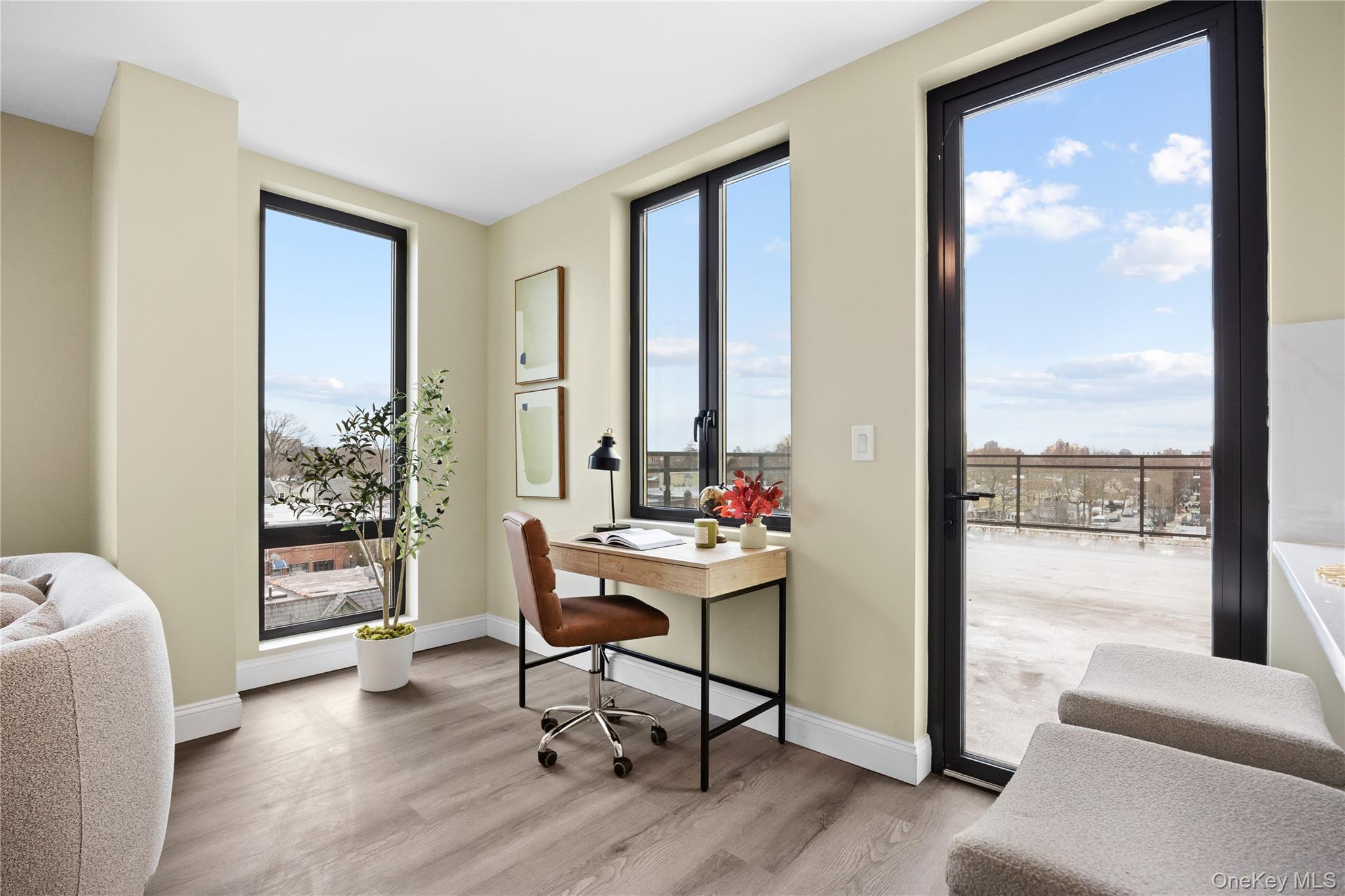 Condo 72nd  Queens, NY 11365, MLS-915408-10