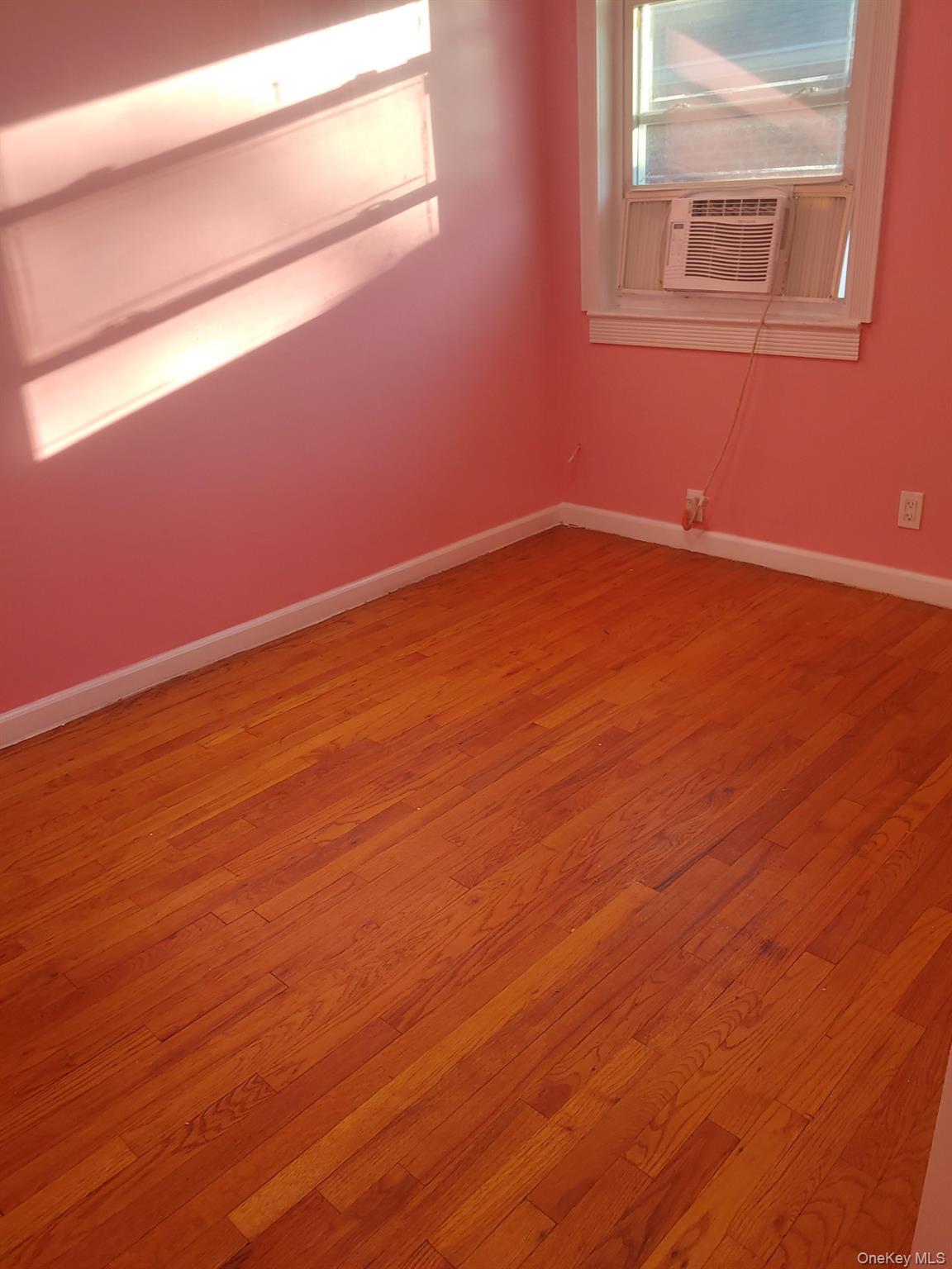 Single Family 81st  Queens, NY 11426, MLS-915429-16