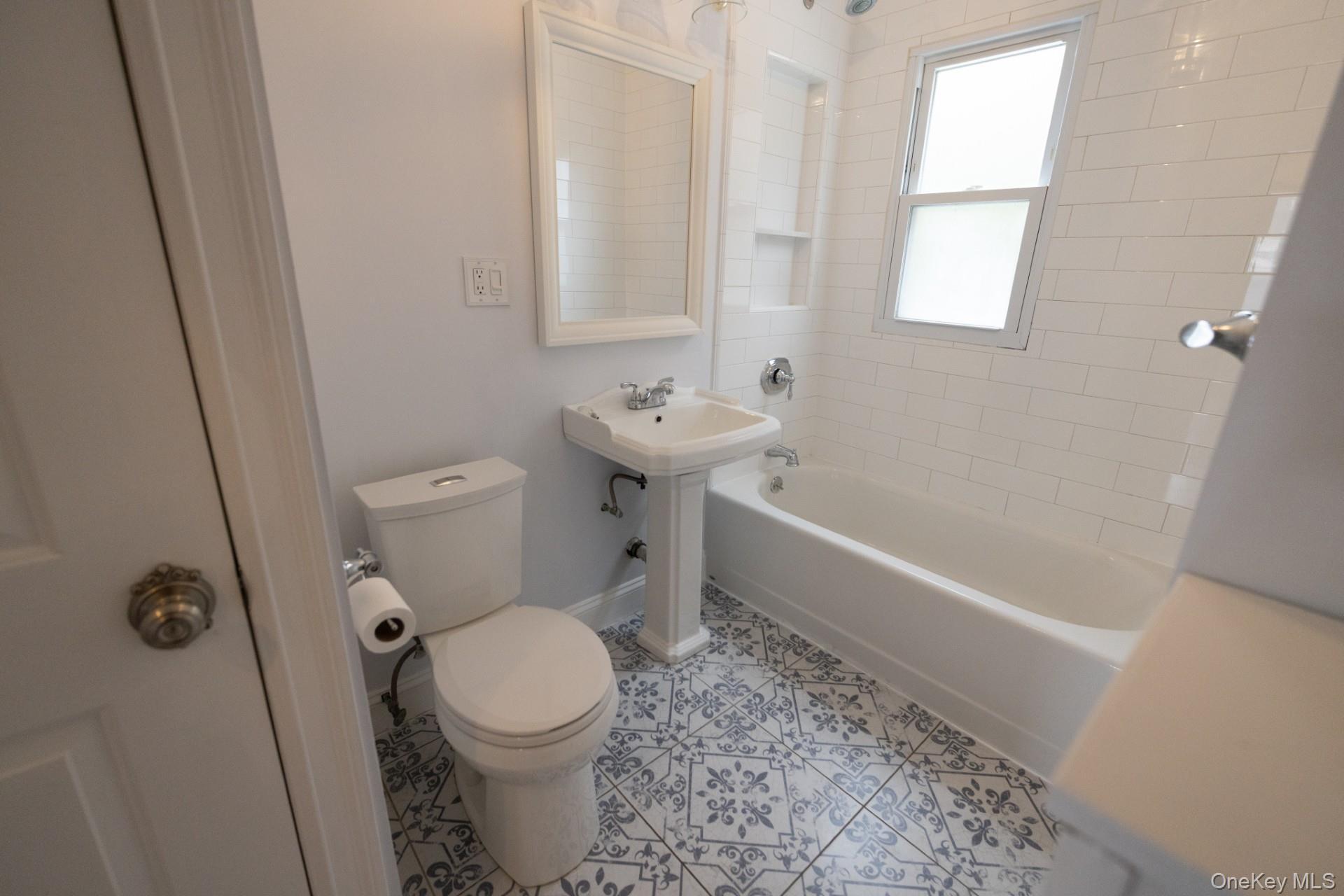 Single Family 86th  Queens, NY 11435, MLS-915434-12