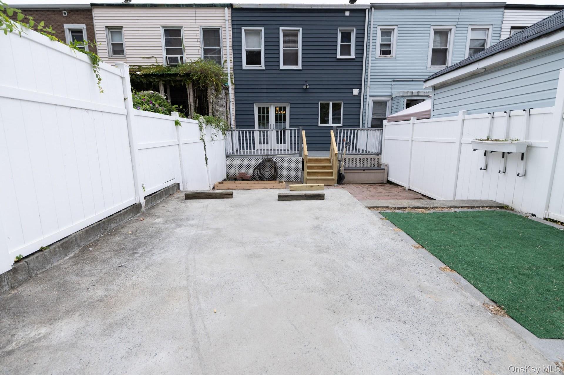 Single Family 86th  Queens, NY 11435, MLS-915434-16