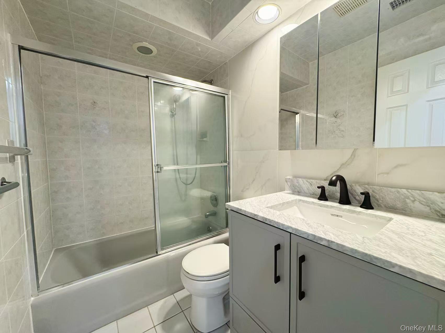 Single Family Celia  Nassau County, NY 11753, MLS-915443-7