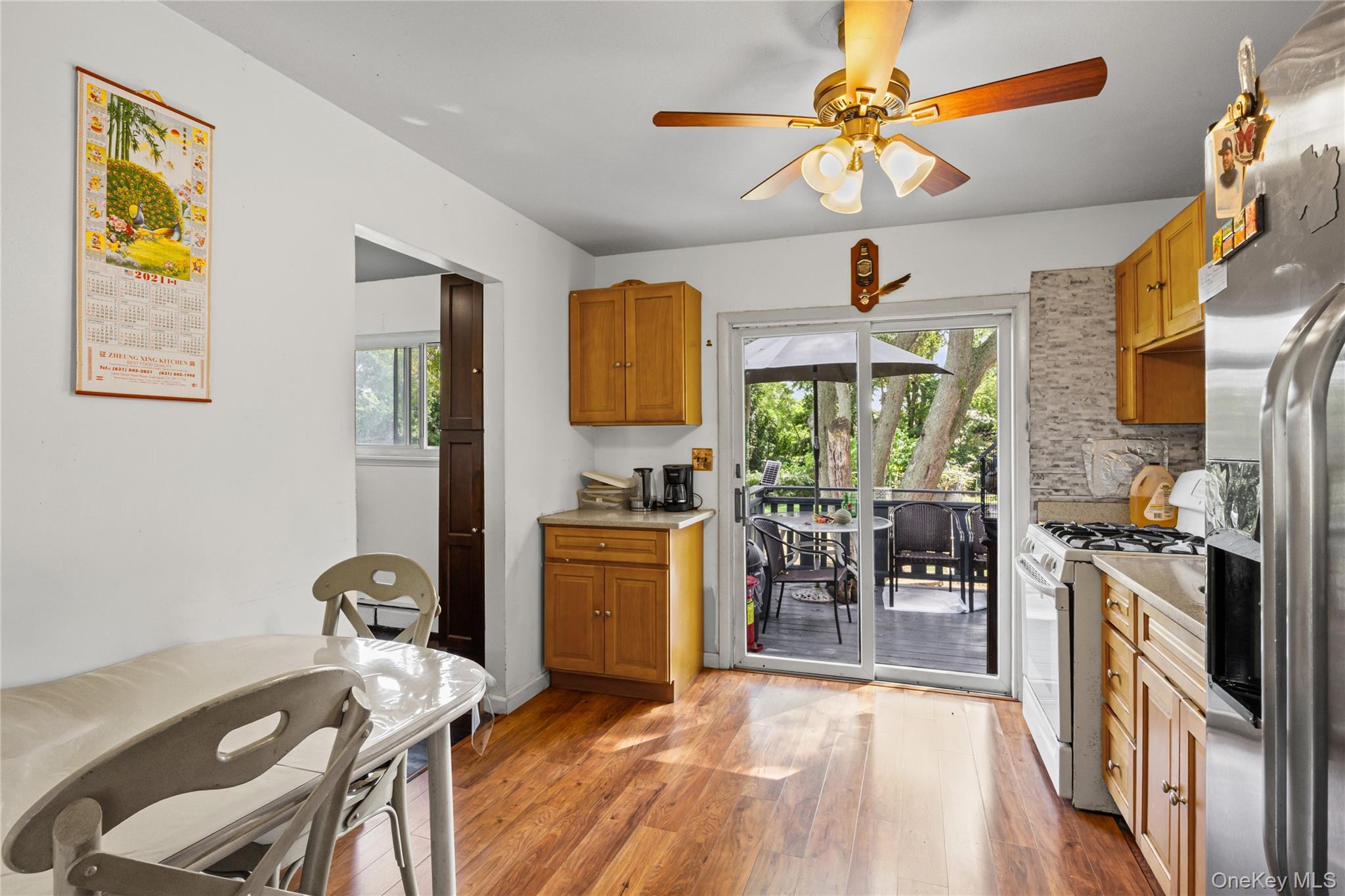 Single Family Oak Suffolk County, NY 11701, MLS-915454-15